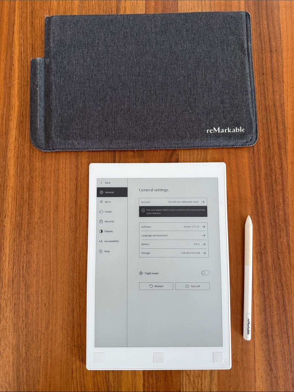 Remarkable 1 tablet with folio, stylus and charger